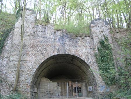 Die Gedenksttte des Freilichtmuseums Silberbergtunnel